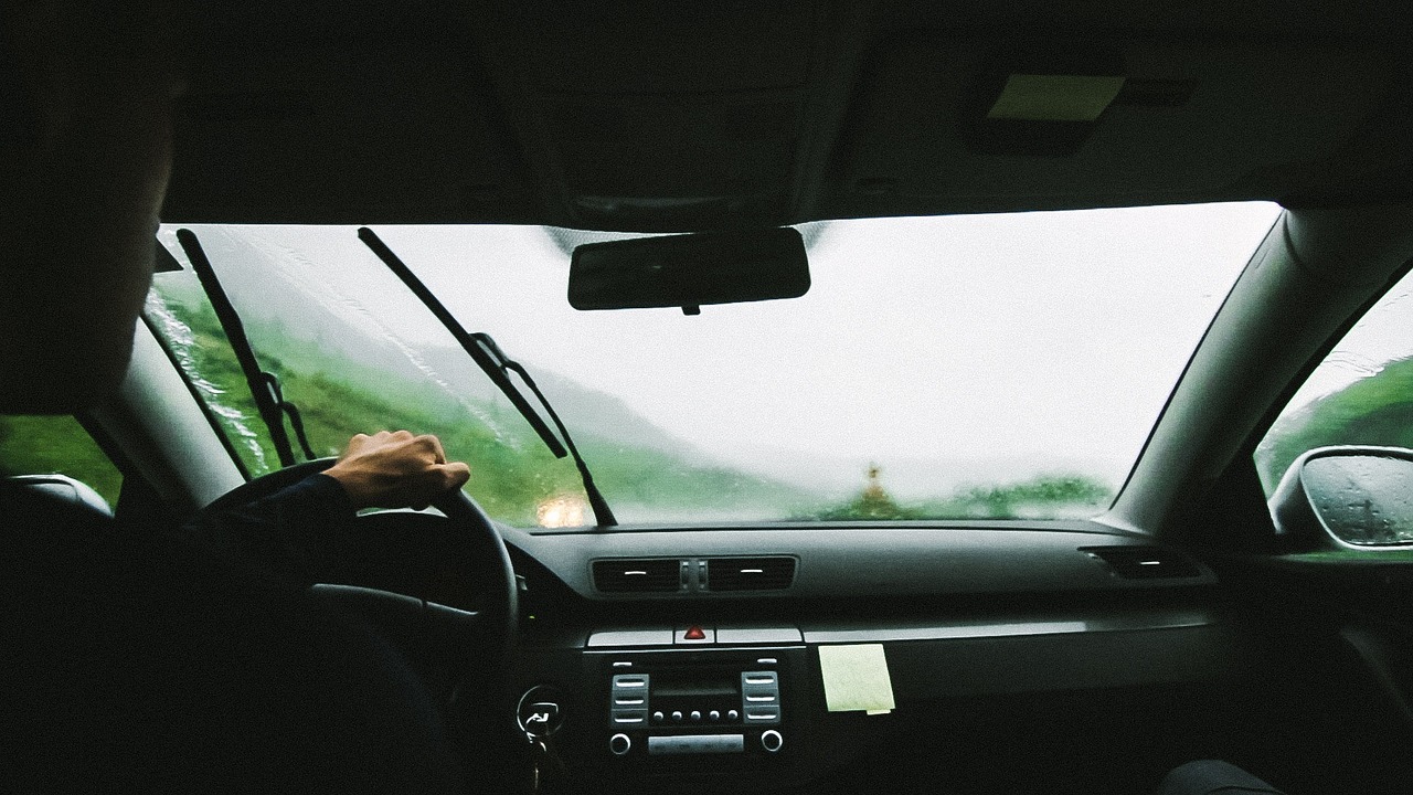 drive-863057_1280
